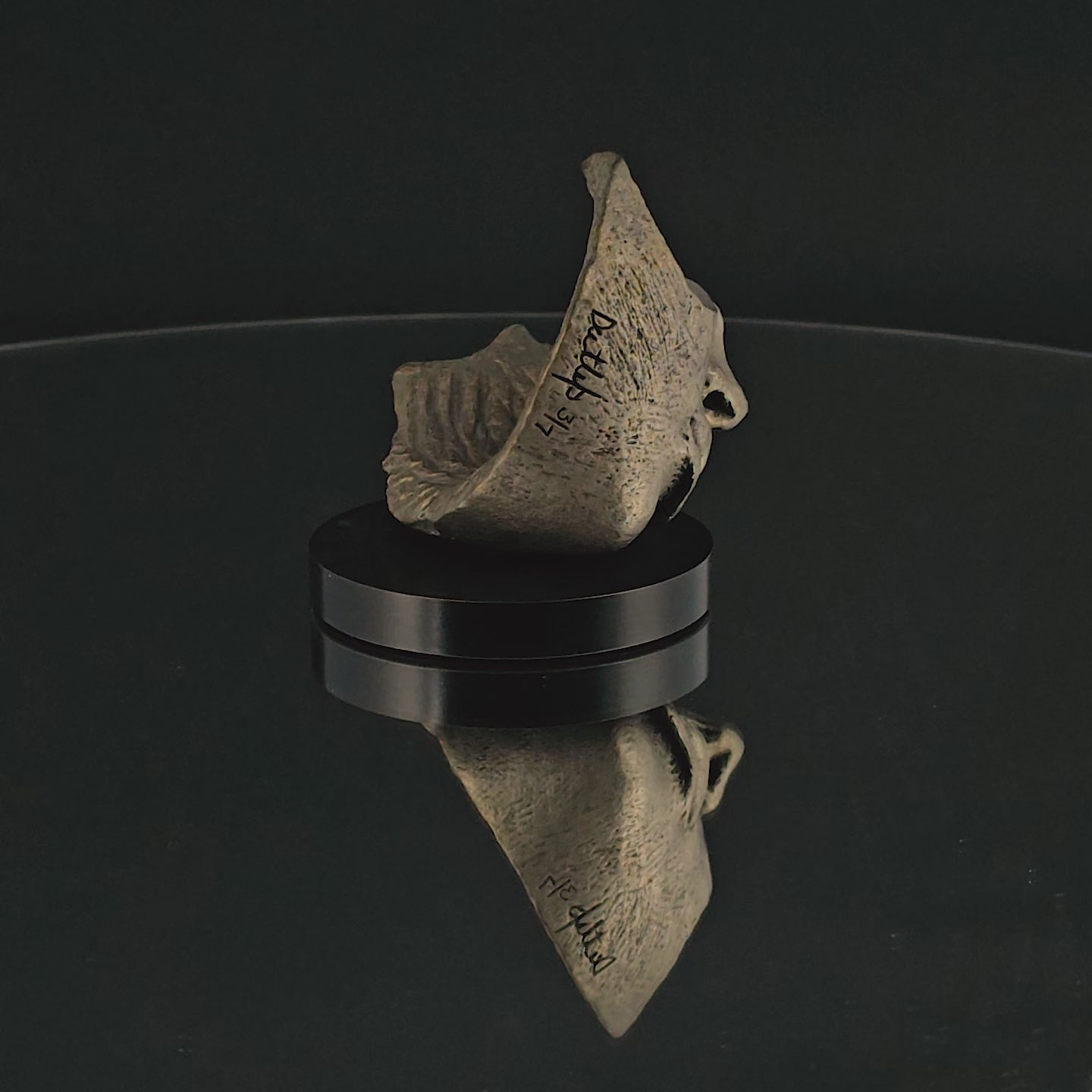 MOUTH FRAGMENT 21